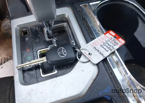 2018 Toyota Tundra Sr5 5.7L V8 z USA, uszkodzony, nr VIN 5TFDW5F17JX749304